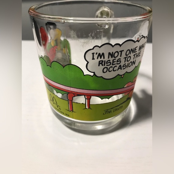 Garfield 1978 McDonald’s Cup - Picture 5 of 8